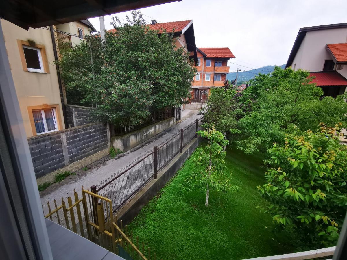 White Apartment Sarajevo - Free Parking Eksteriør billede