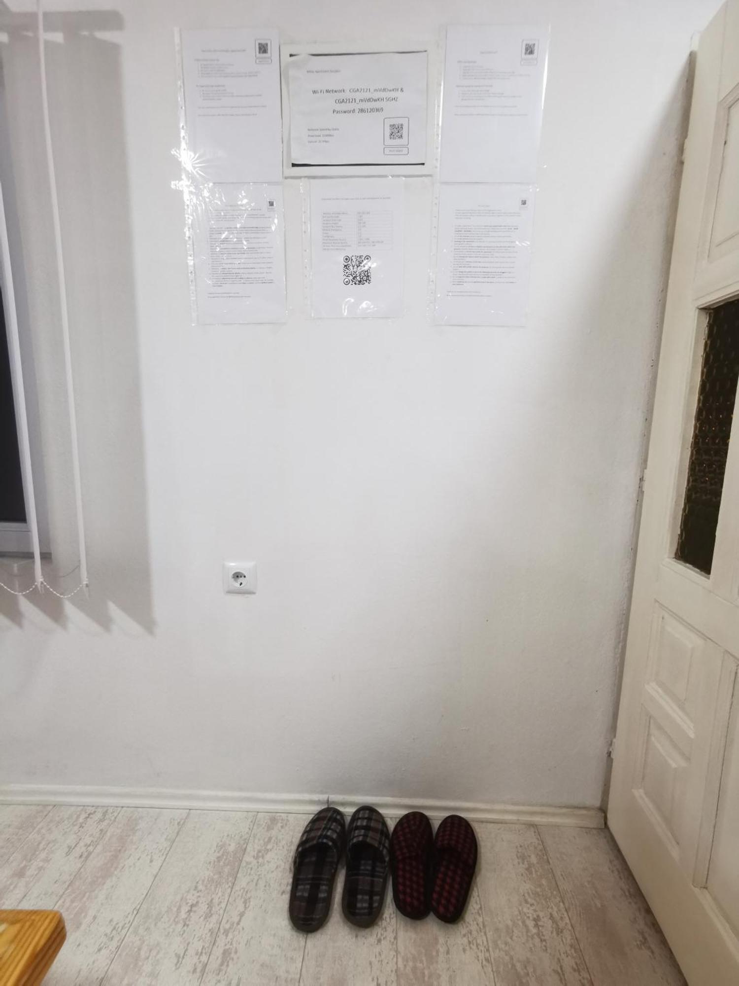 White Apartment Sarajevo - Free Parking Eksteriør billede