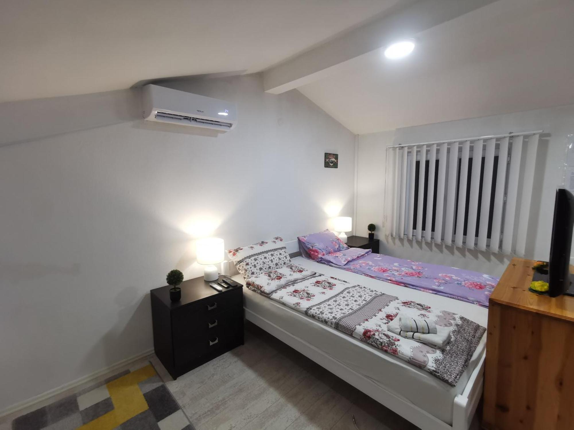 White Apartment Sarajevo - Free Parking Eksteriør billede